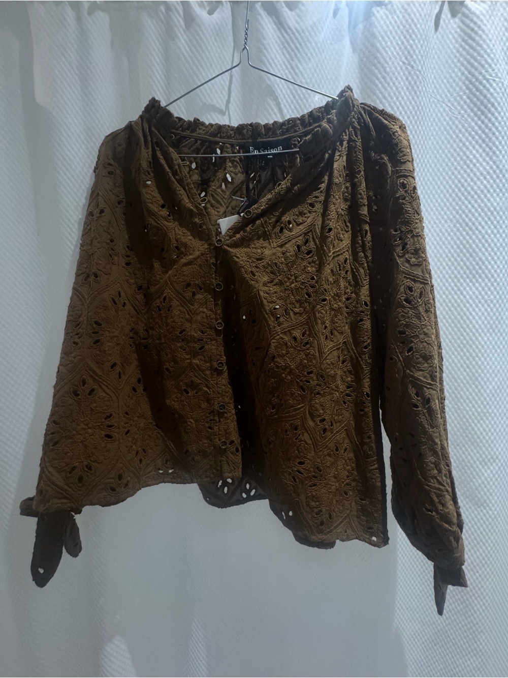 En Saison Brown Embroidered Eyelet Peasant Blouse